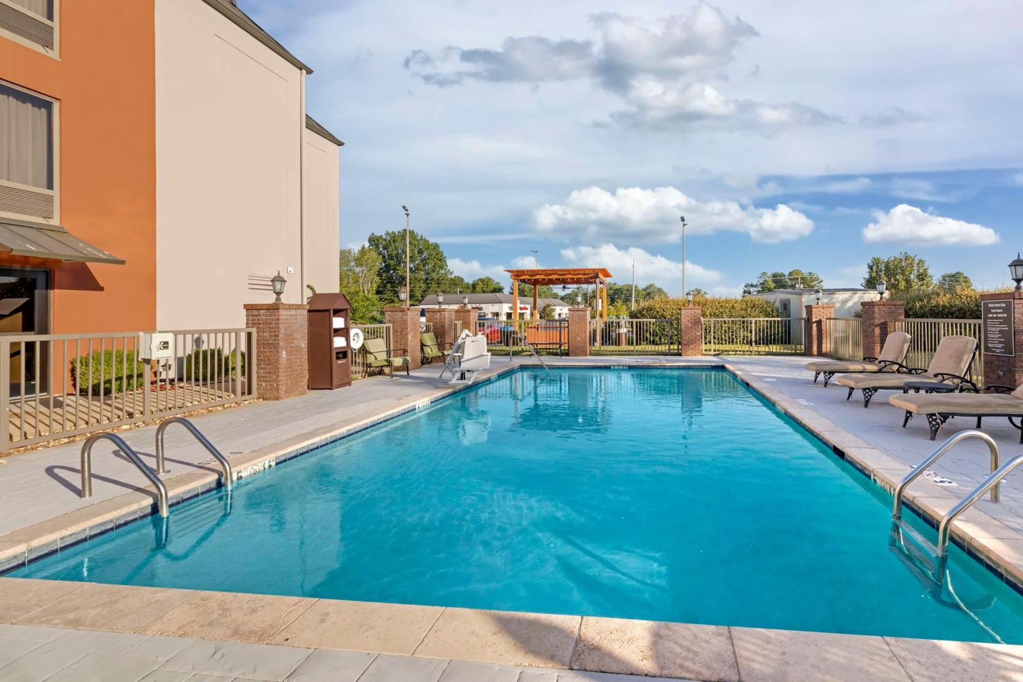 Best Western New Albany Luaran gambar