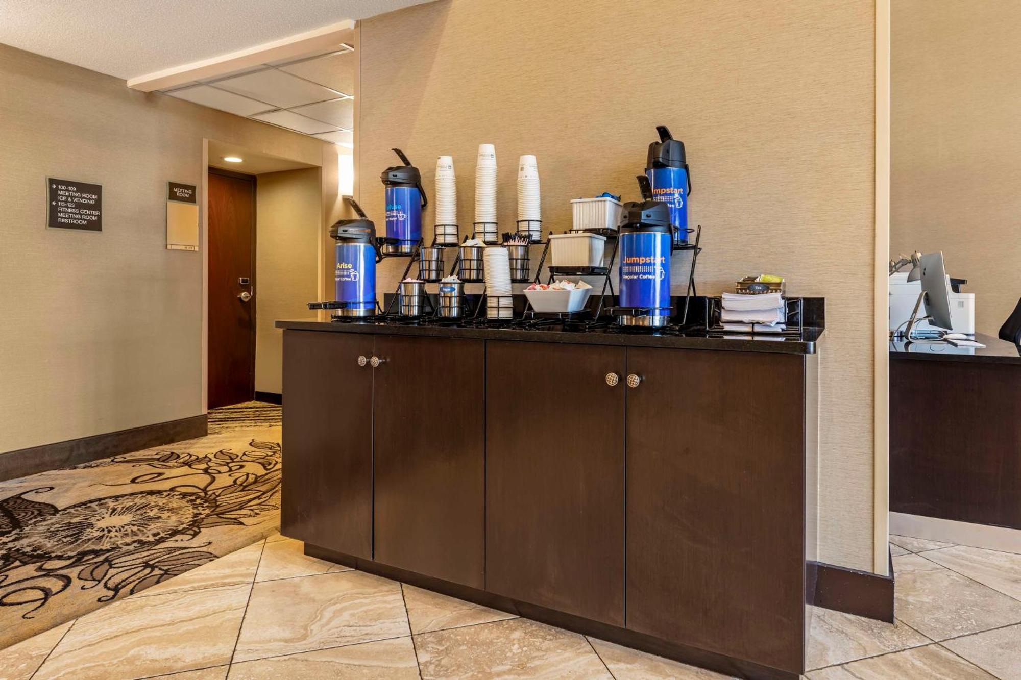 Best Western New Albany Luaran gambar